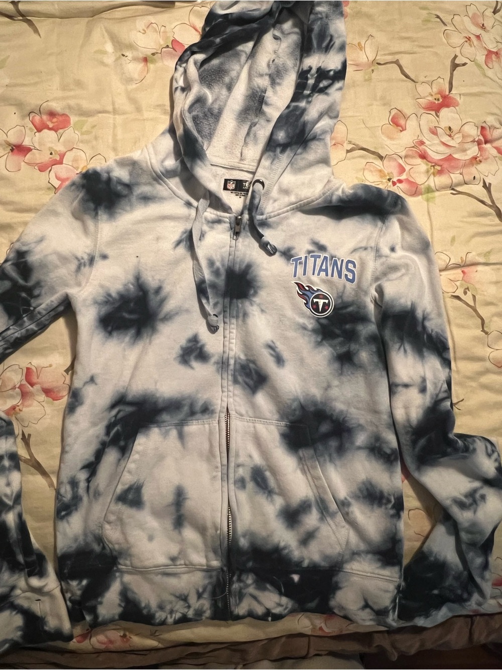 Women’s Tennessee Titans Tie Dye Hoodie Size XS